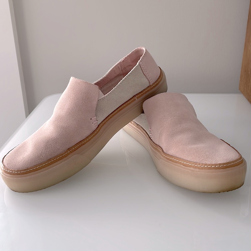 TOMS Sunset slip-on suede sneakers Size 7 in Blush